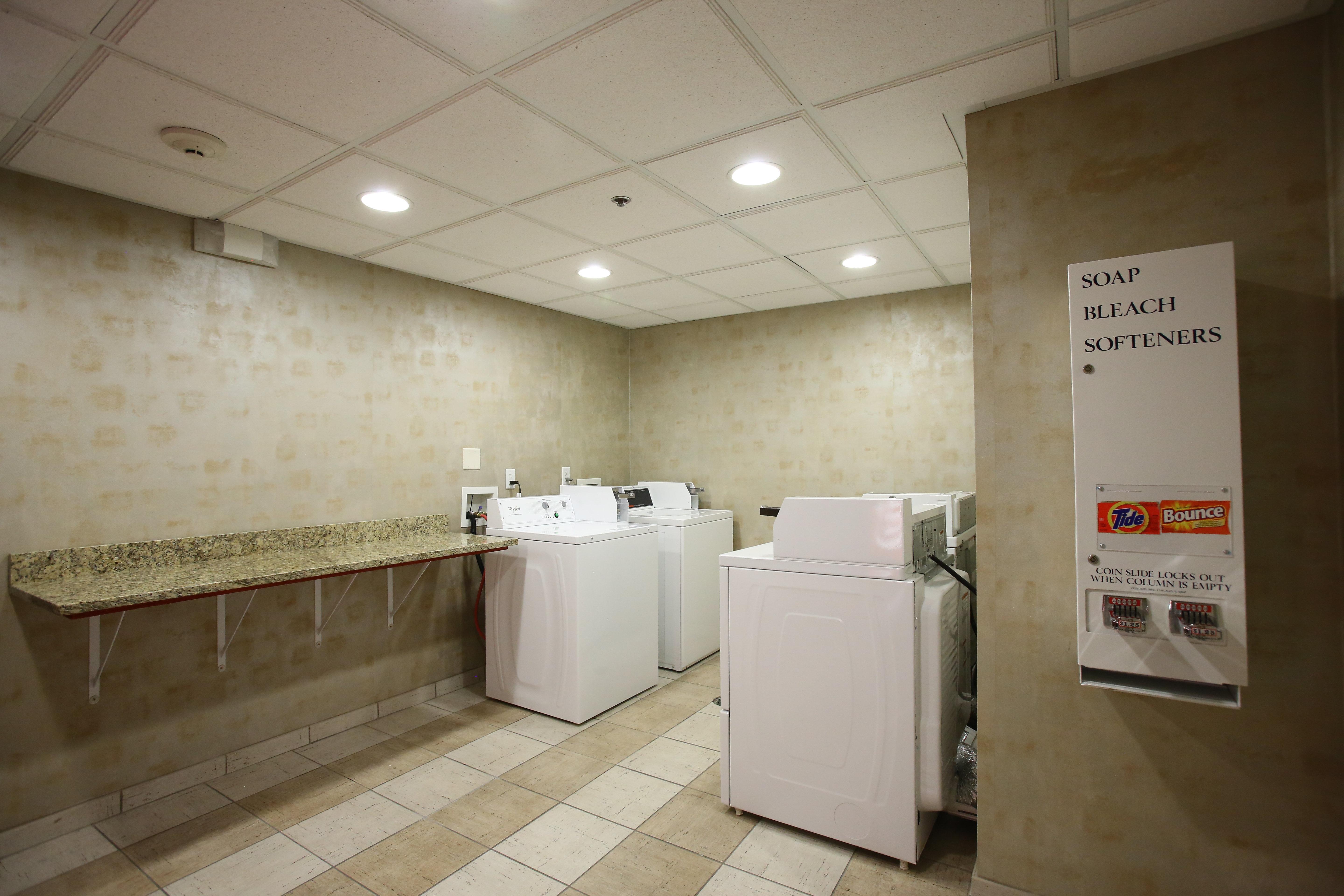 Holiday Inn & Suites Salt Lake City - Airport West By Ihg Eksteriør billede